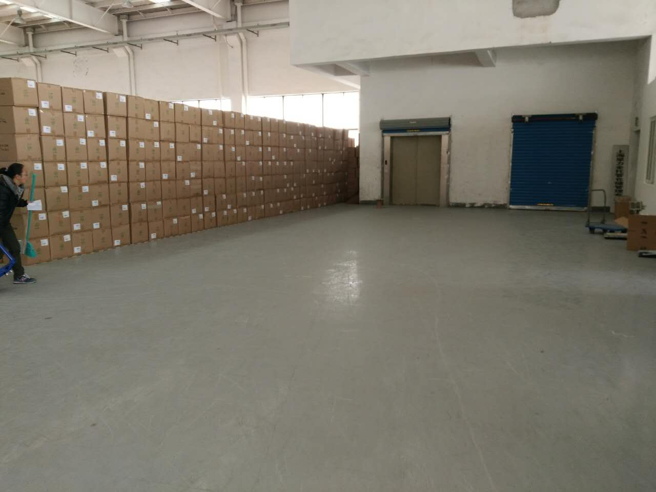 跨境市场仓库怎么样，治理好吗？